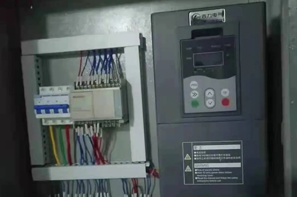 ����GL700ϵ��׃�l���������C(j��)�ϵđ�(y��ng)��